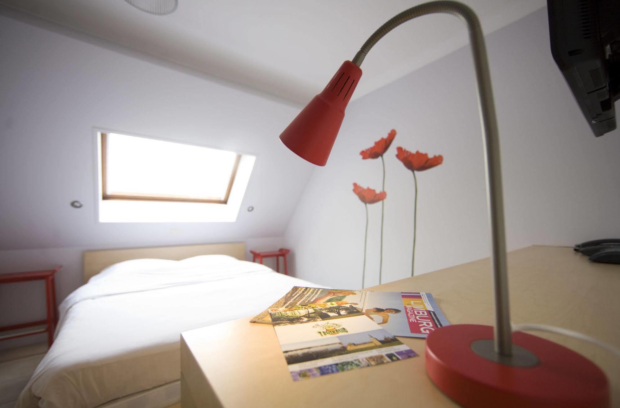 Hotel Het Buskruid Lummen Buitenkant foto
